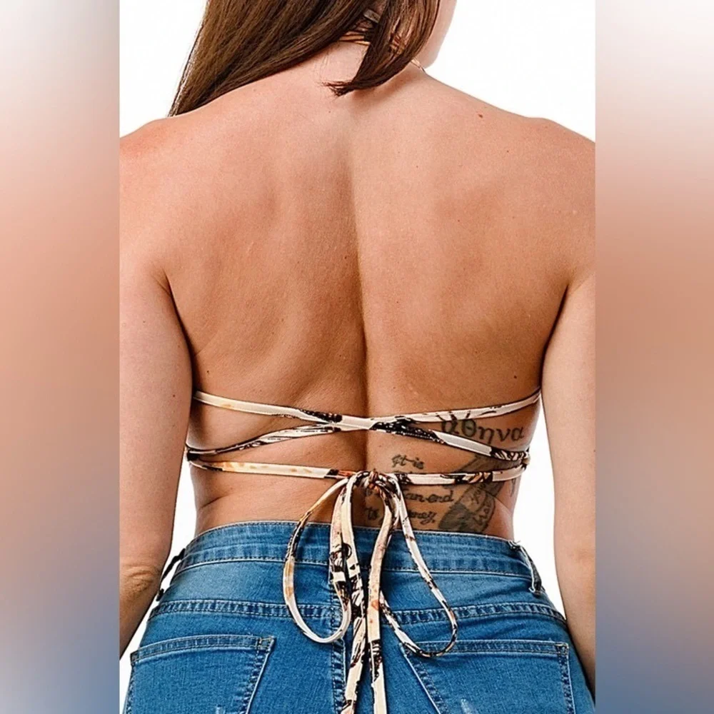 Bear Dance Halter Neck Butterfly Printed Crop Top With Open Back